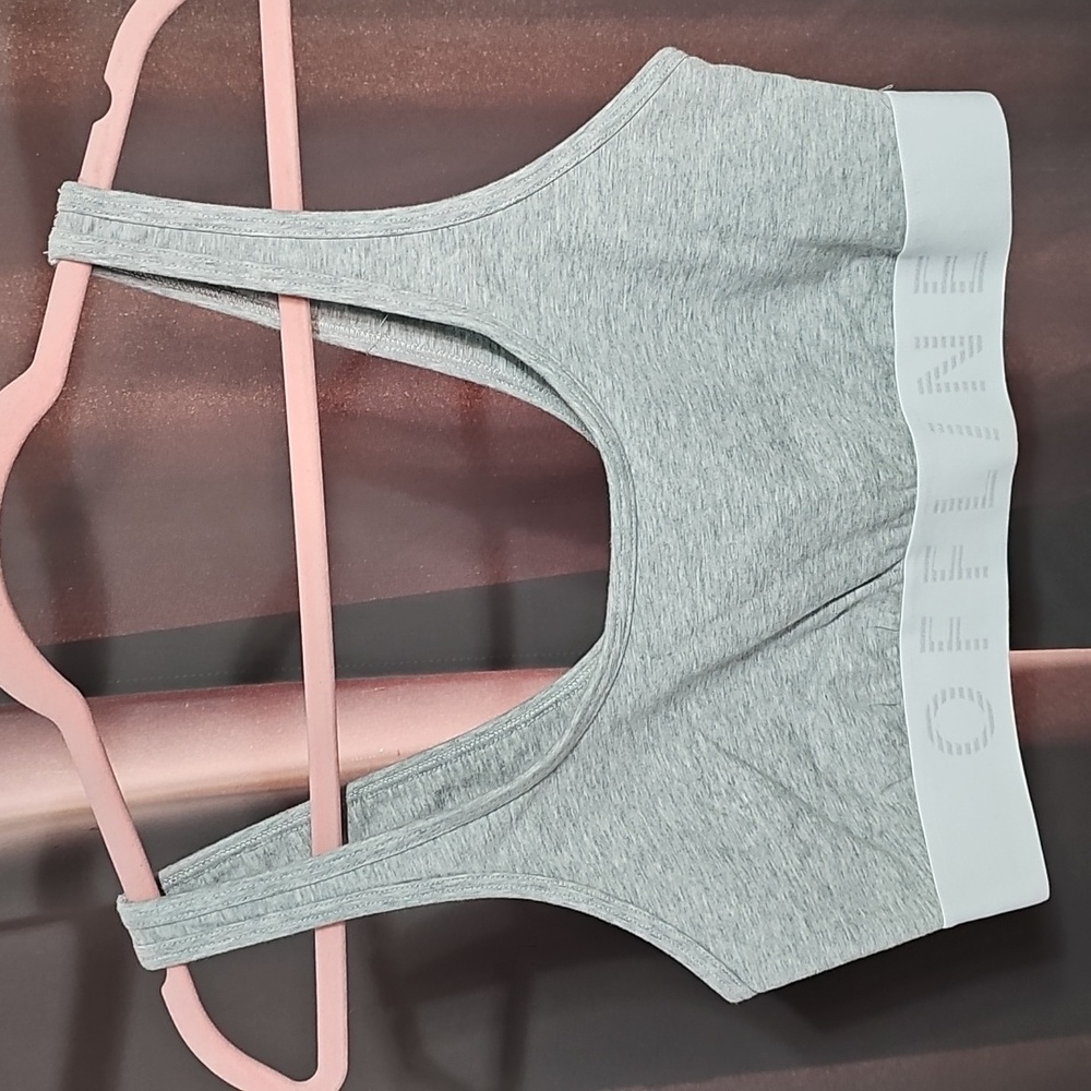 Online sports bra